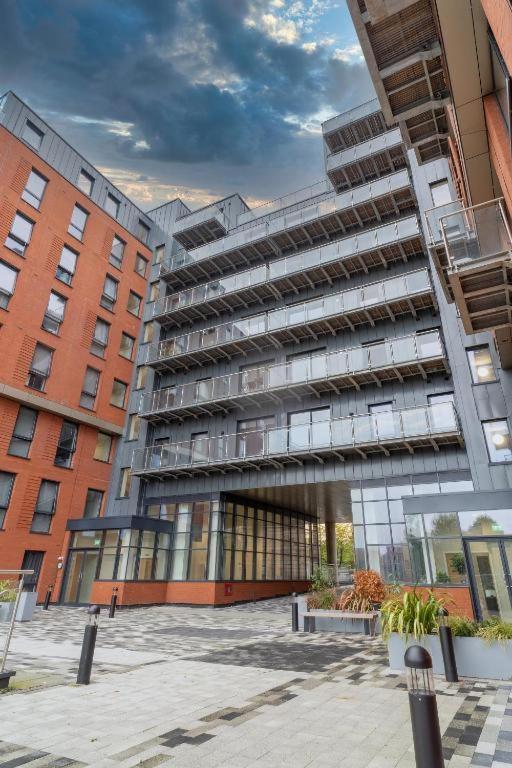 Adelphi Wharf Luxury Apartments Manchester Exterior photo